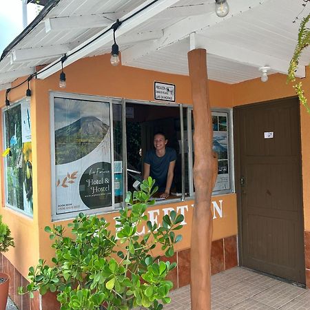 Hostel Alpha Arenal La Fortuna Zewnętrze zdjęcie