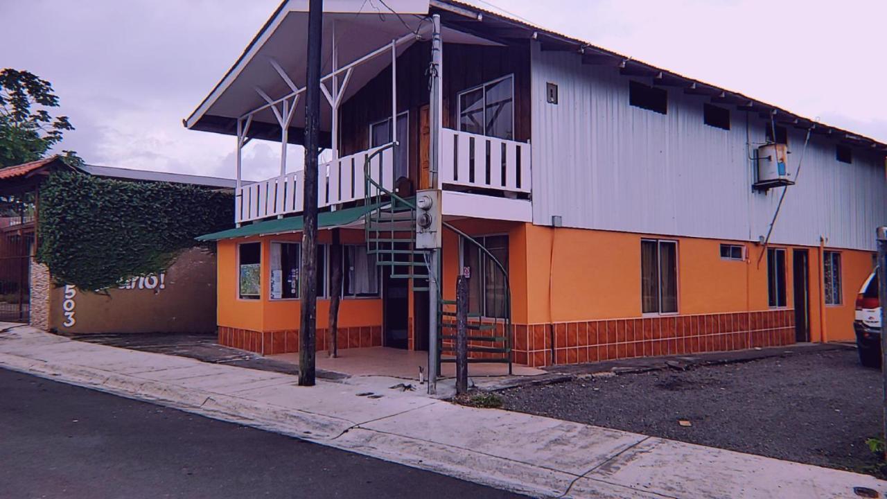 Hostel Alpha Arenal La Fortuna Zewnętrze zdjęcie