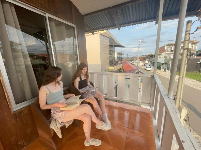 Hostel Alpha Arenal La Fortuna Zewnętrze zdjęcie